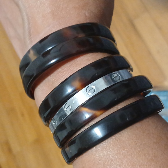 Tortoise Shell Patterned Bangles 5 Bangles - Picture 2 of 5